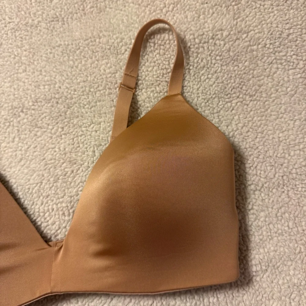 SKIMS Wireless Form Lightly Lined T-Shirt Bra Nude Tan Sienna 36D - Picture 4 of 8